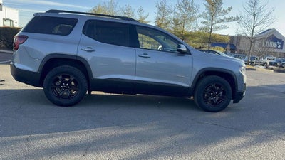 2023 GMC Acadia AT4