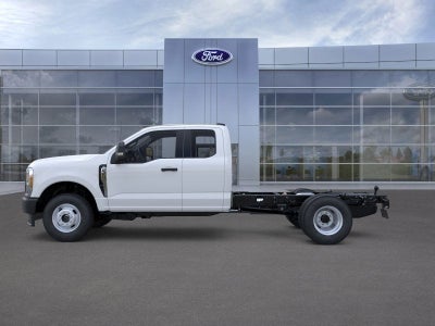 2025 Ford Chassis Cab F-350® XL
