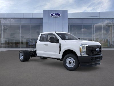 2025 Ford Chassis Cab F-350® XL