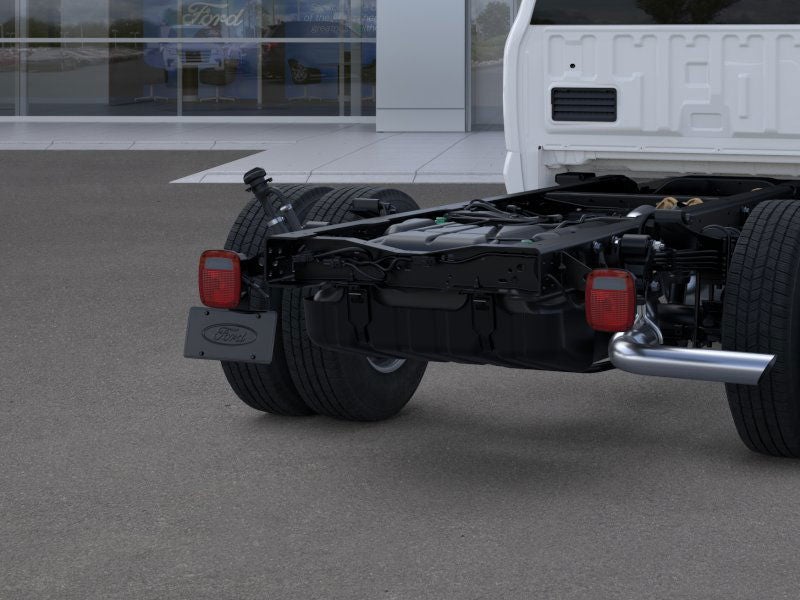 2025 Ford Chassis Cab F-350® XL