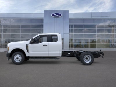 2025 Ford Chassis Cab F-350® XL