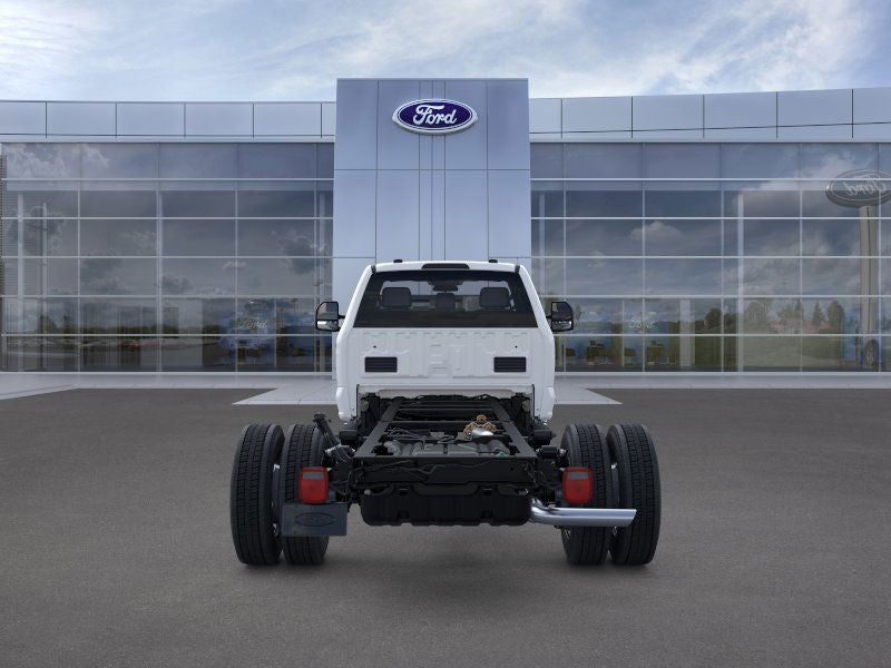 2025 Ford Chassis Cab F-550® XL