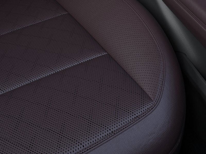 2026 Ford Explorer 4DR 4WD PLTNM