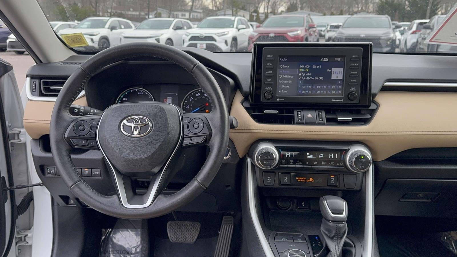 2022 Toyota RAV4 Hybrid XLE Premium