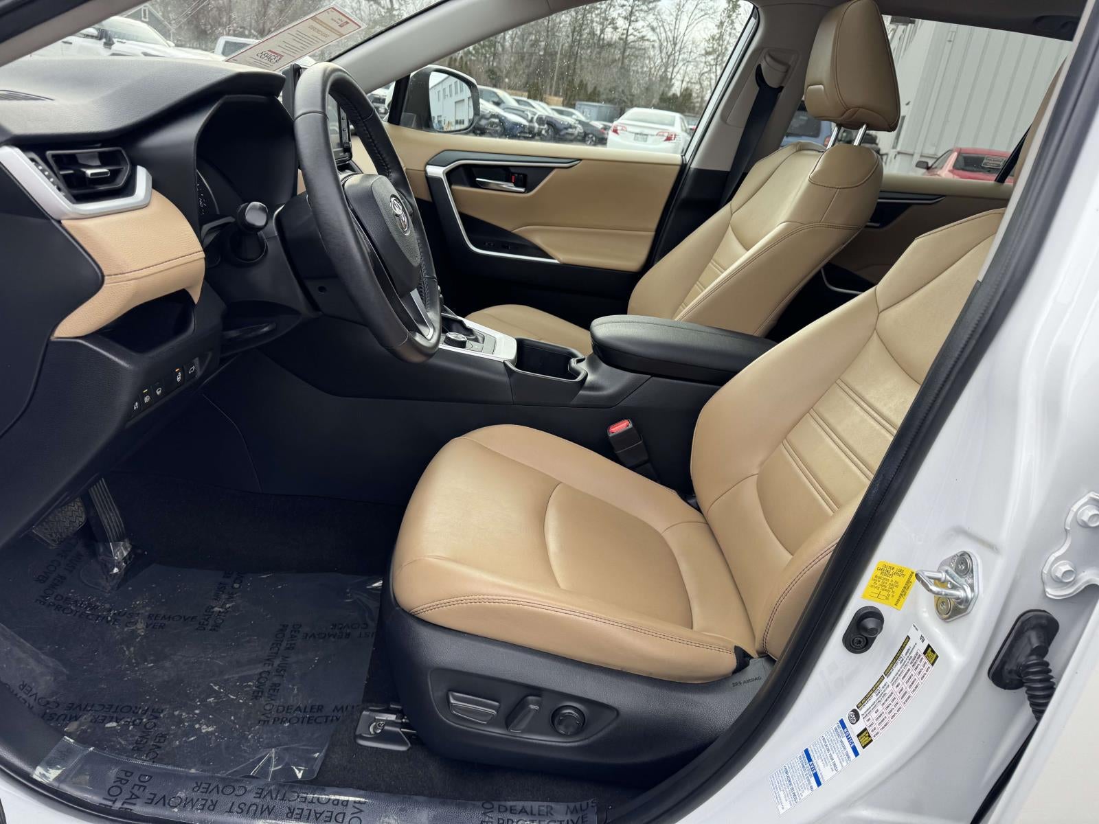 2022 Toyota RAV4 Hybrid XLE Premium