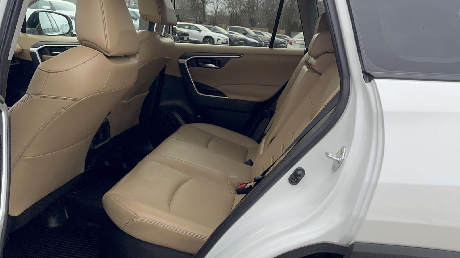 2022 Toyota RAV4 Hybrid XLE Premium