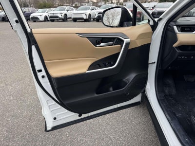 2022 Toyota RAV4 Hybrid XLE Premium