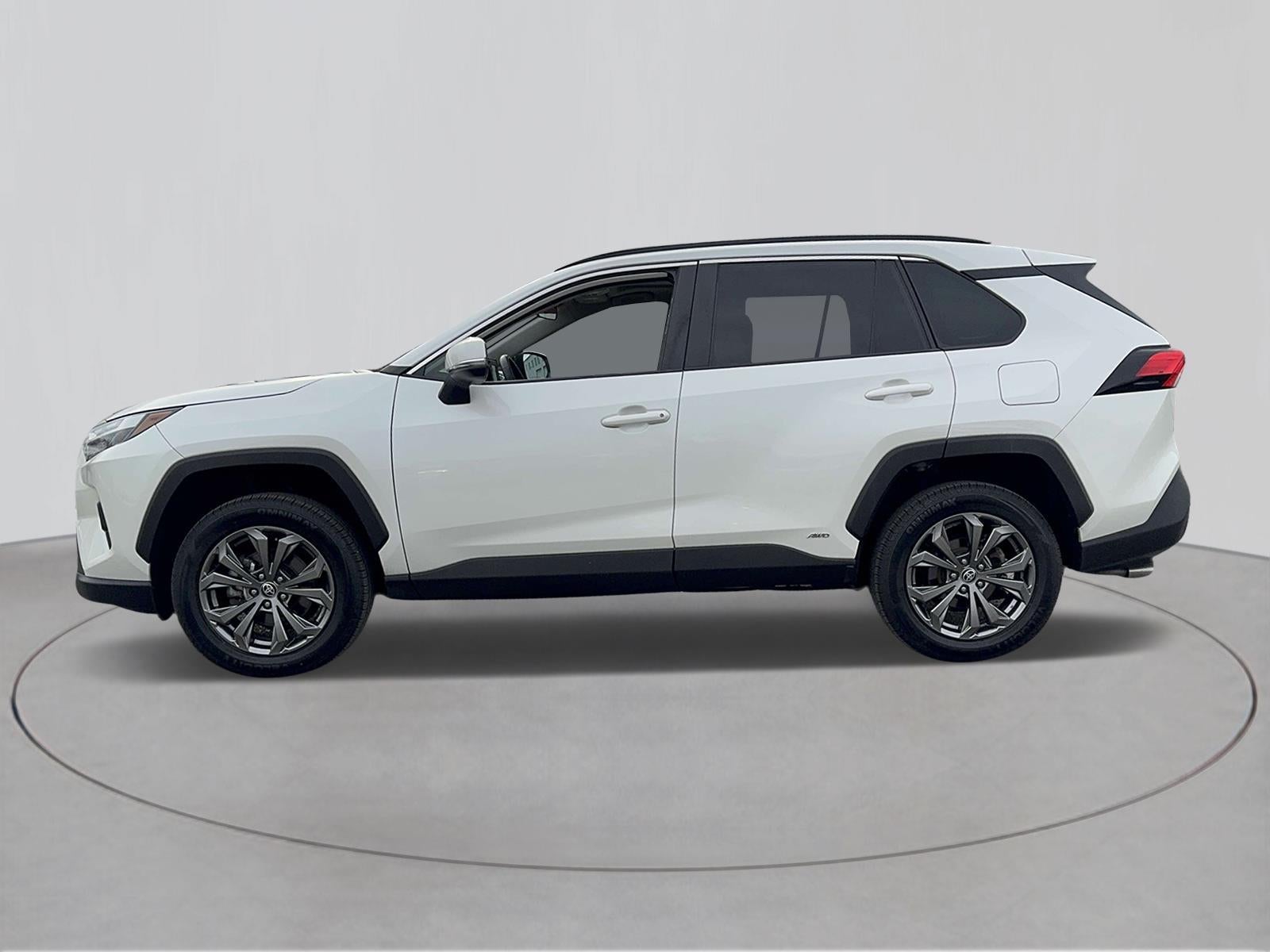 2022 Toyota RAV4 Hybrid XLE Premium