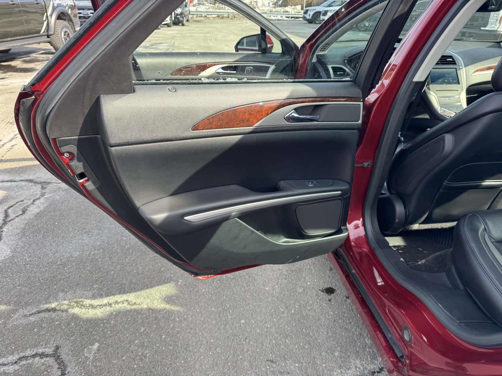 2015 Lincoln MKZ Base