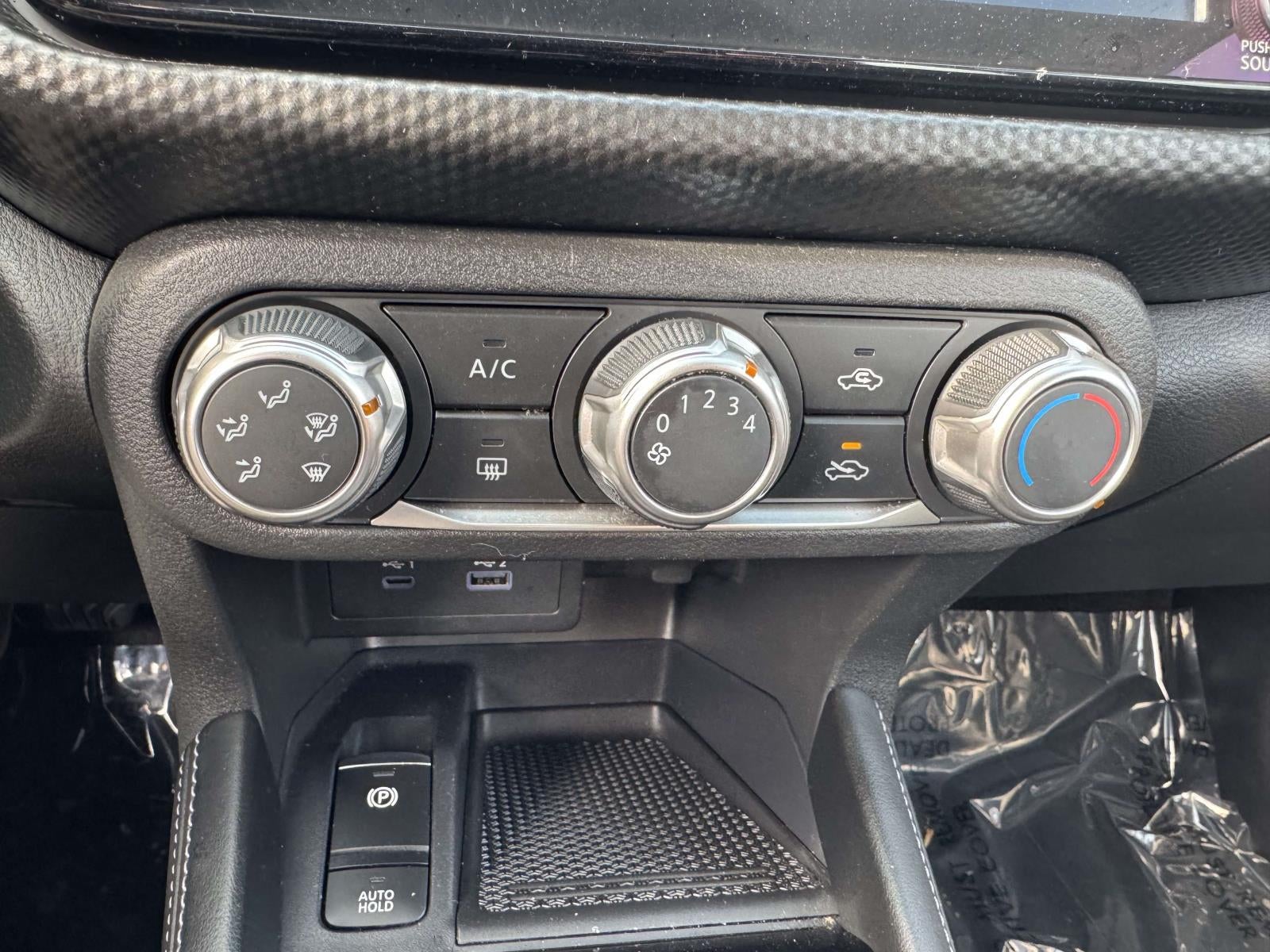 2023 Nissan Kicks SV