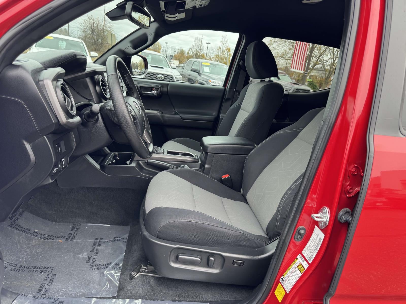 2023 Toyota Tacoma TRD Sport V6