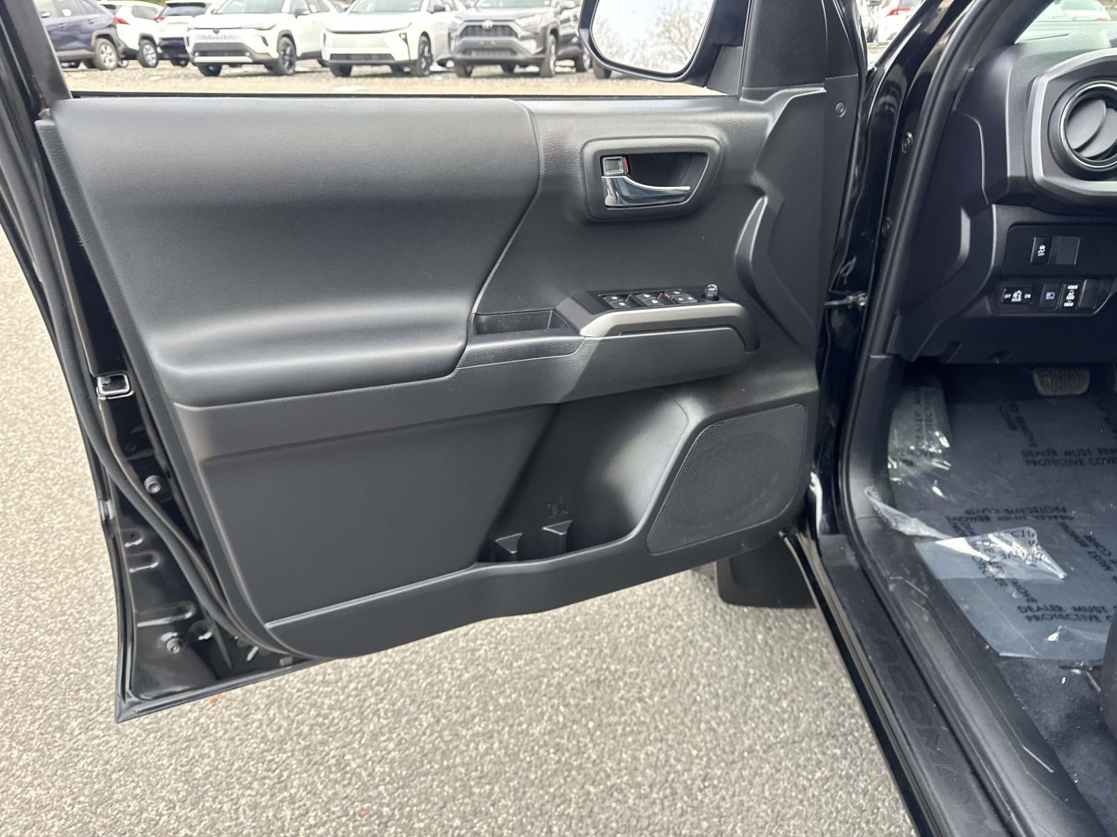 2023 Toyota Tacoma TRD Sport V6