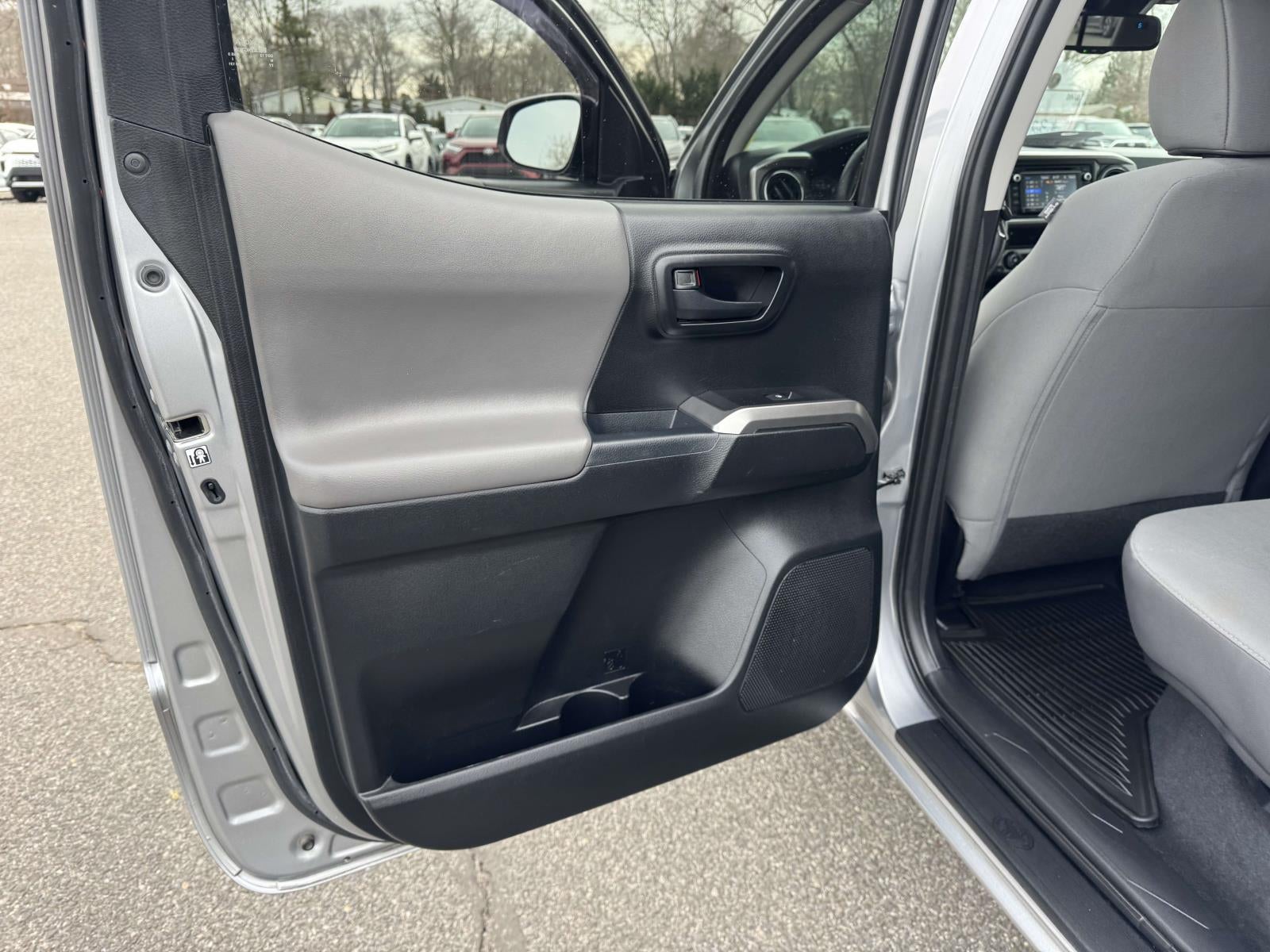 2018 Toyota Tacoma SR5 V6