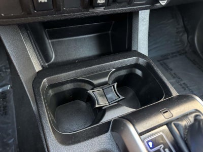 2022 Toyota Tacoma SR5 V6