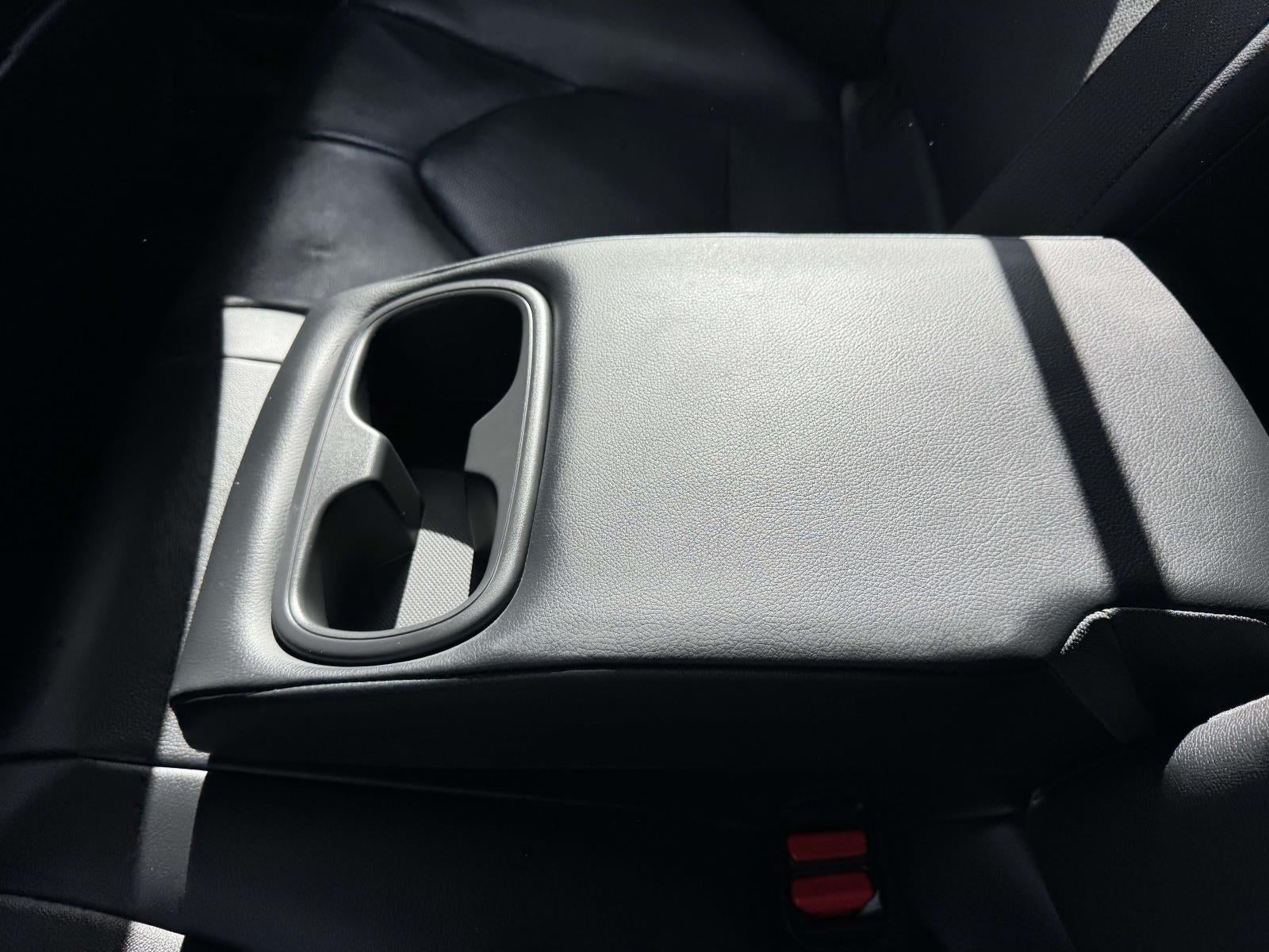 2020 Toyota Camry Hybrid XLE