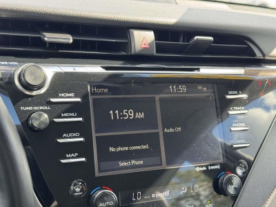 2020 Toyota Camry Hybrid XLE