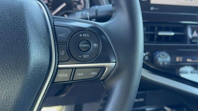 2023 Toyota Camry Hybrid XLE