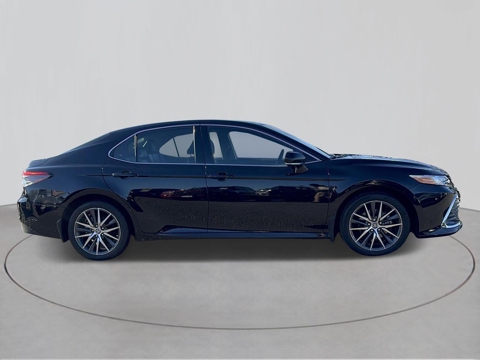 2023 Toyota Camry Hybrid XLE