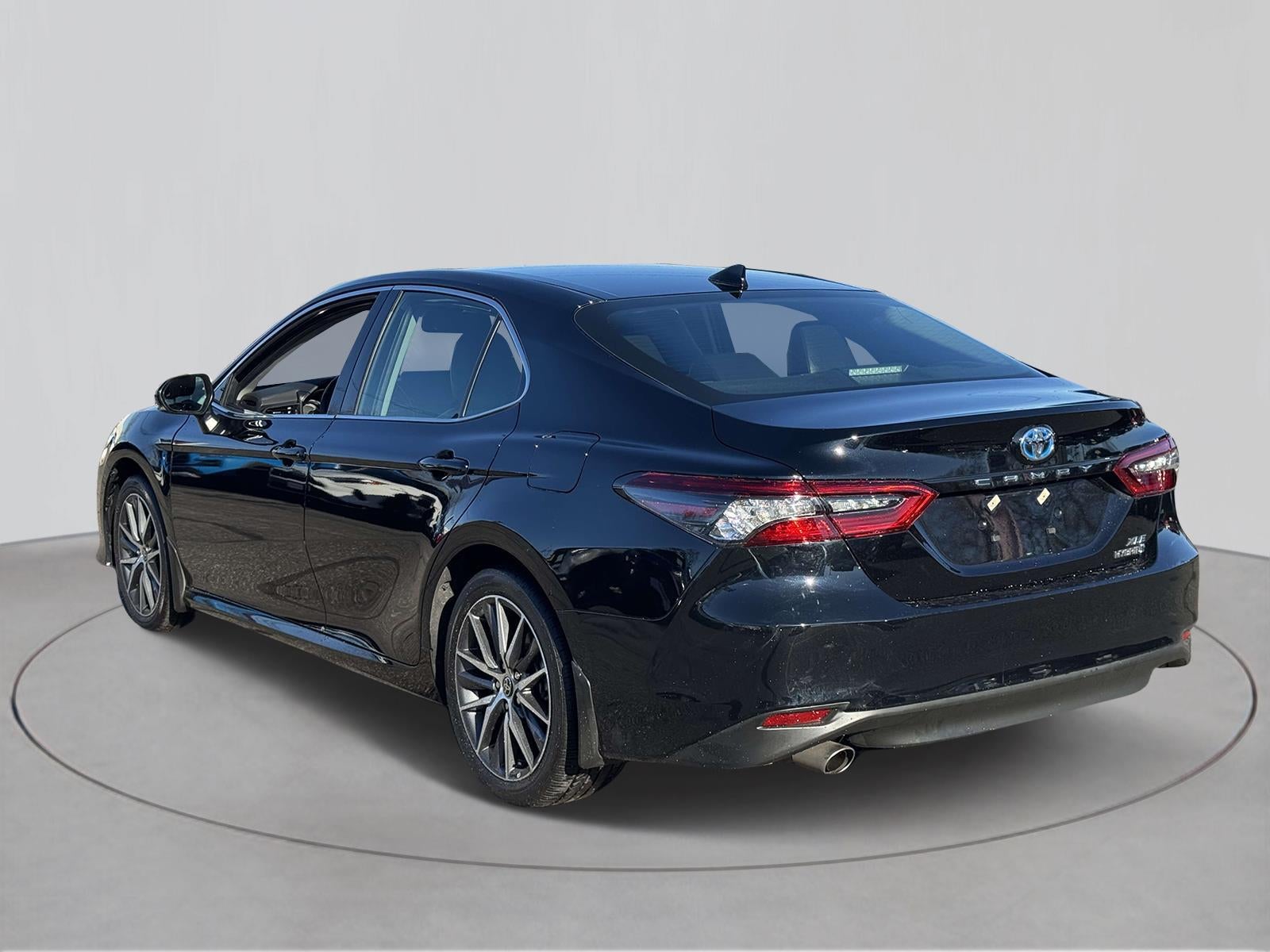 2023 Toyota Camry Hybrid XLE