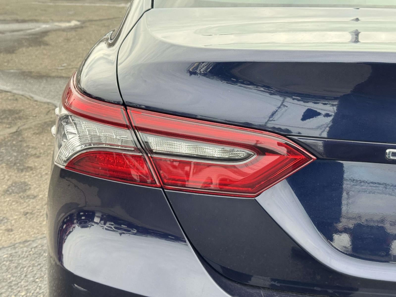 2021 Toyota Camry Hybrid XLE
