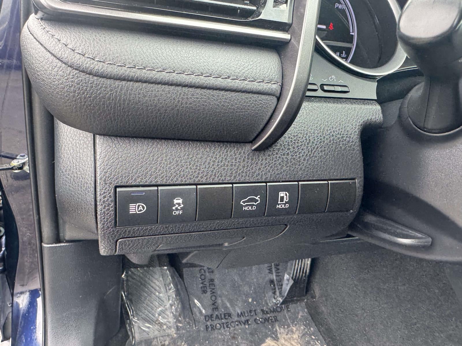 2021 Toyota Camry Hybrid XLE