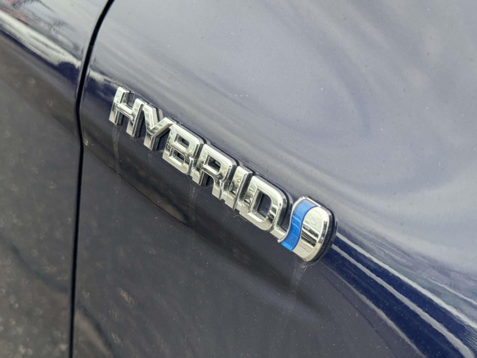 2021 Toyota Camry Hybrid XLE