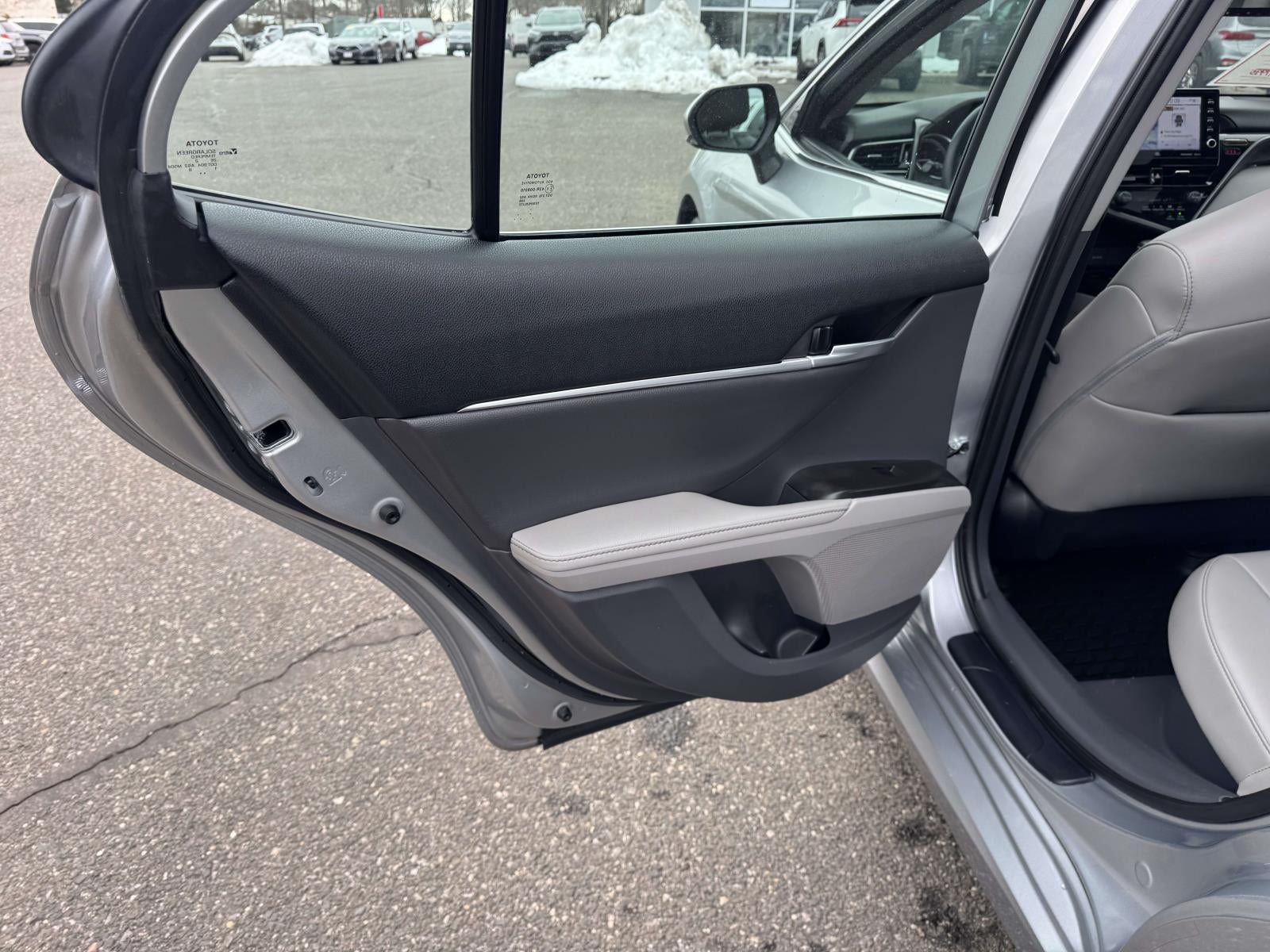 2023 Toyota Camry Hybrid XLE