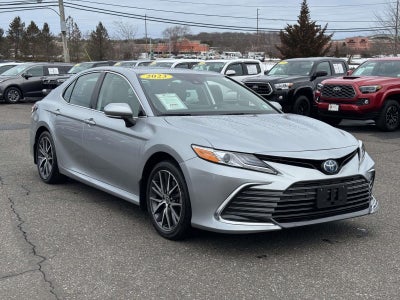 2023 Toyota Camry Hybrid XLE