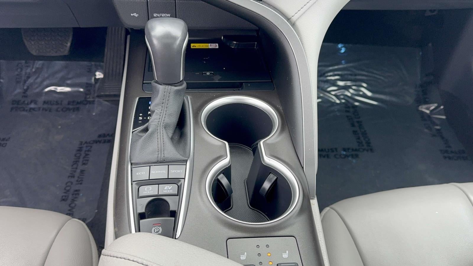 2023 Toyota Camry Hybrid XLE