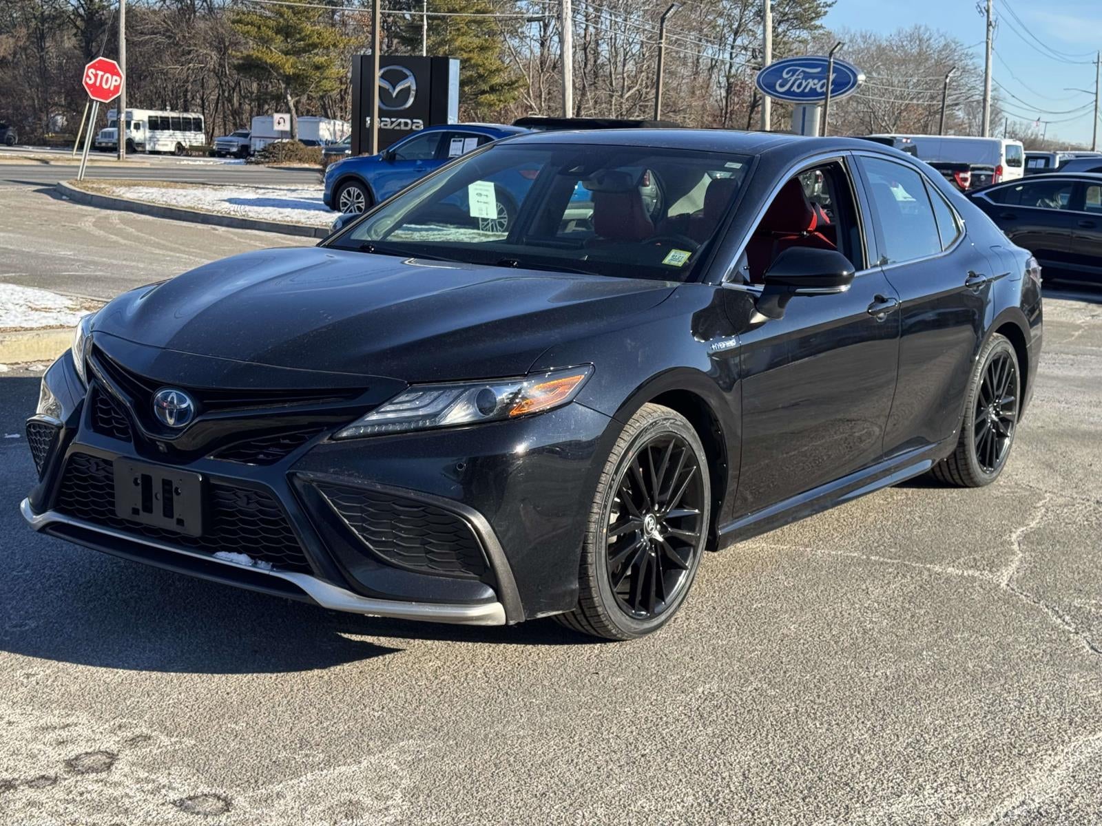 2021 Toyota Camry Hybrid XSE