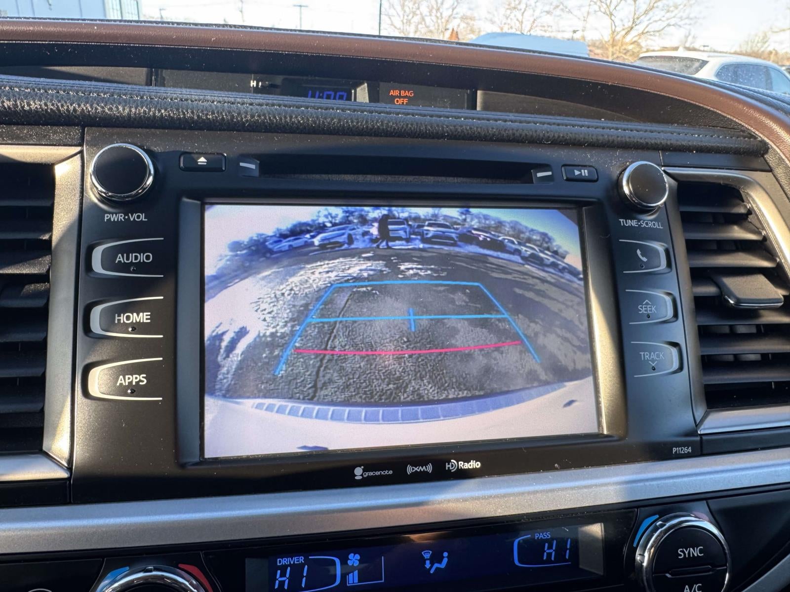 2016 Toyota Highlander LE V6