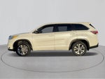 2016 Toyota Highlander LE V6
