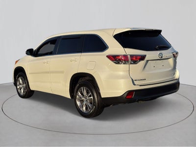 2016 Toyota Highlander LE V6