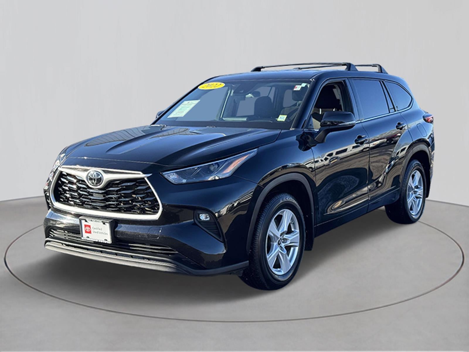 2022 Toyota Highlander LE