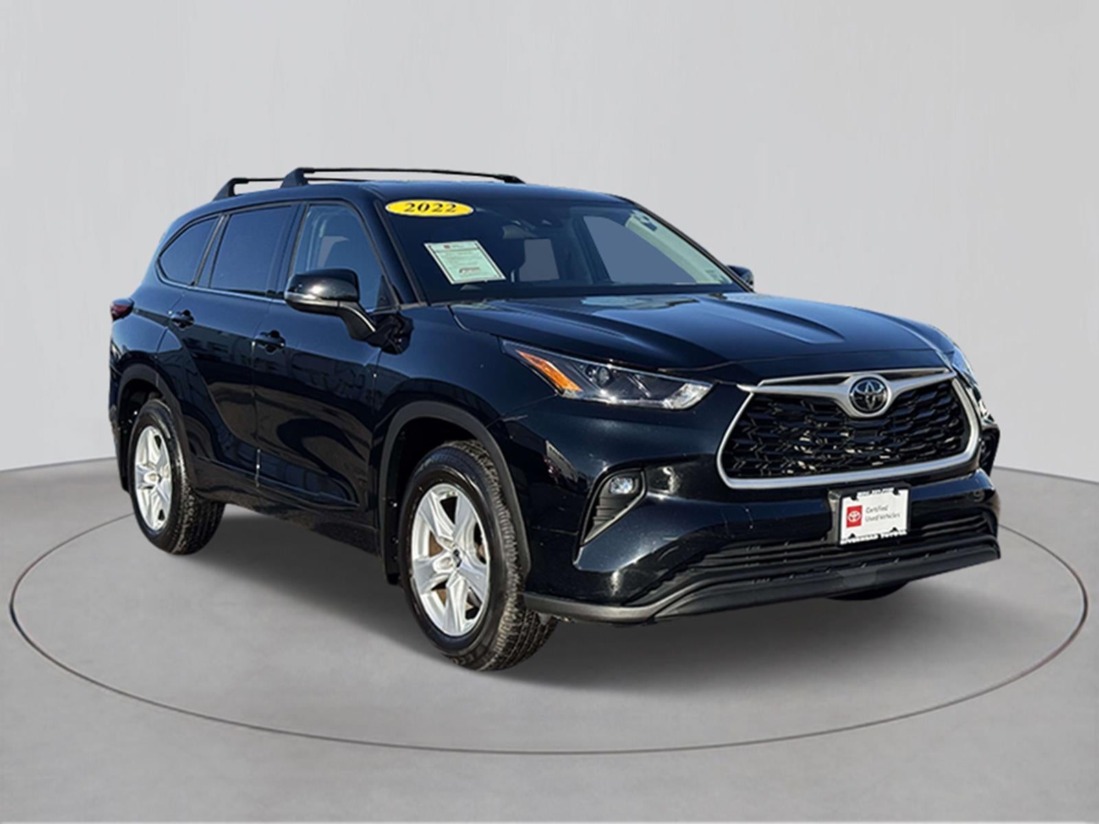 2022 Toyota Highlander LE
