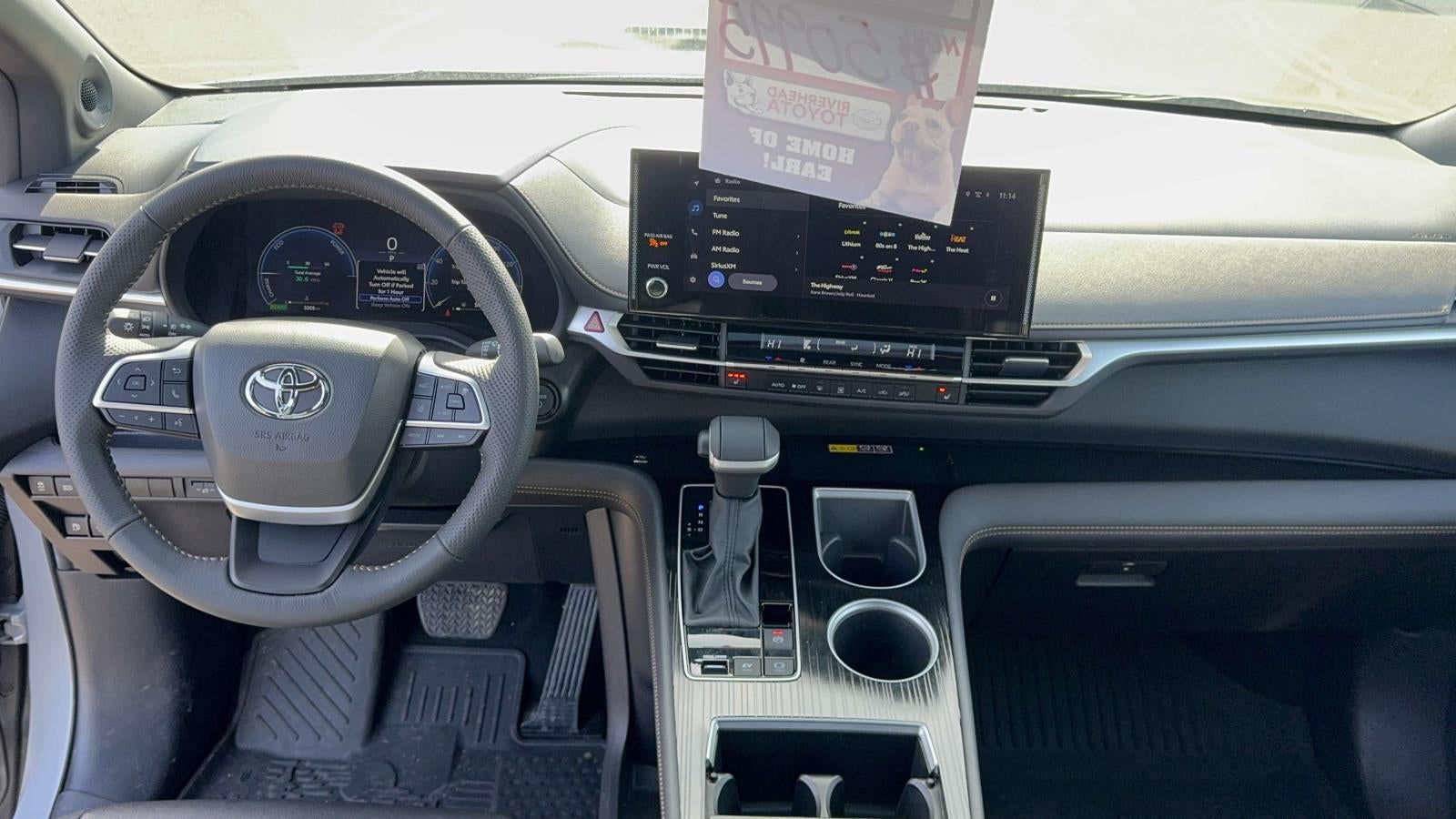 2025 Toyota Sienna Woodland Edition 7 Passenger