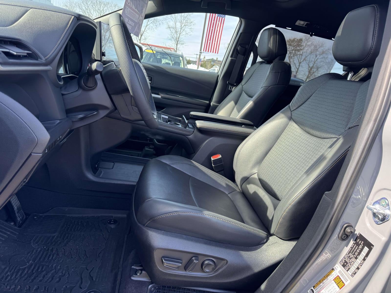 2025 Toyota Sienna Woodland Edition 7 Passenger