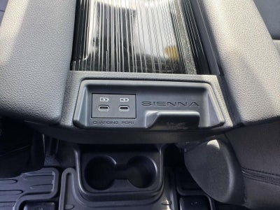 2025 Toyota Sienna Woodland Edition 7 Passenger