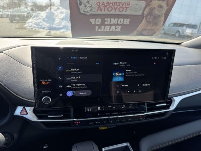 2025 Toyota Sienna Woodland Edition 7 Passenger