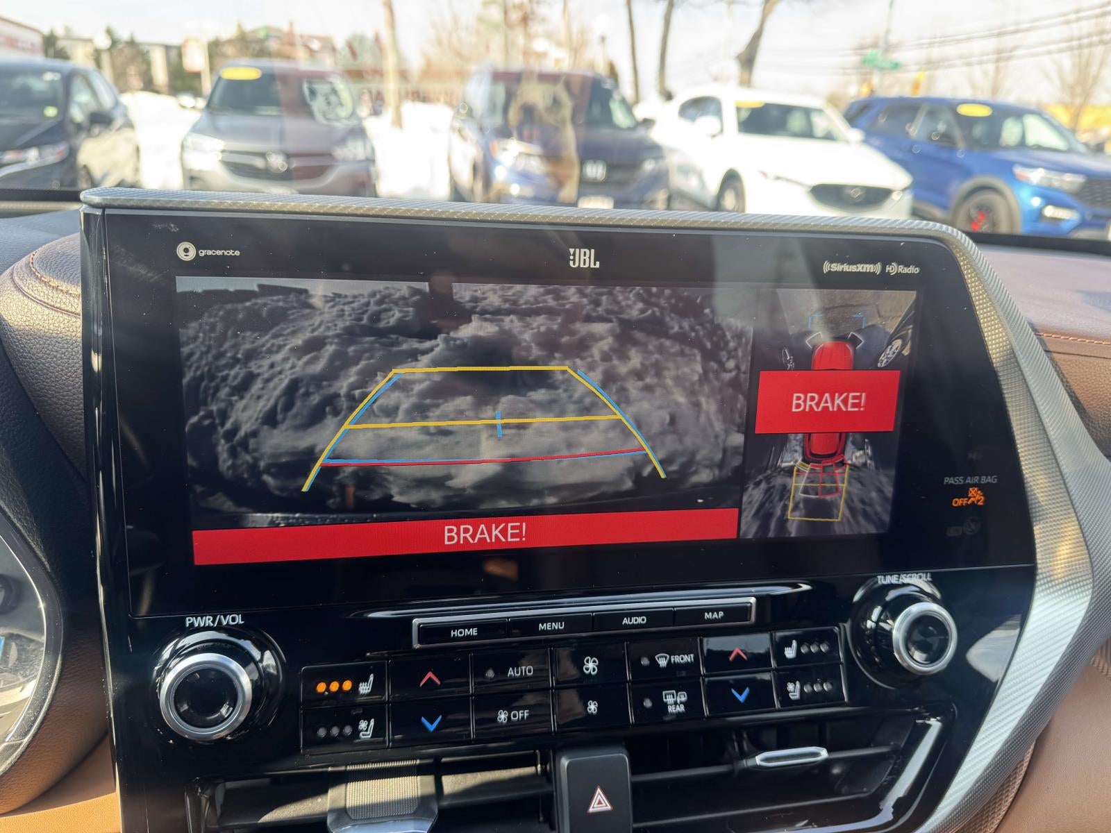 2021 Toyota Highlander Hybrid Platinum