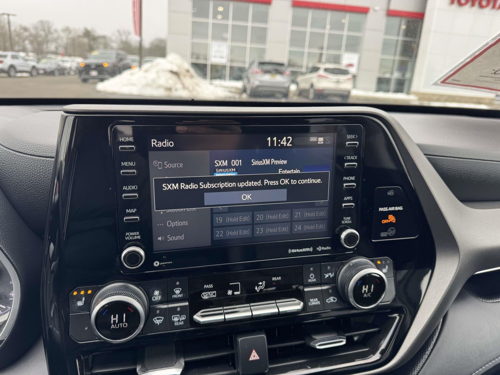 2022 Toyota Highlander XLE