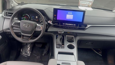 2025 Toyota Sienna XLE 7 Passenger