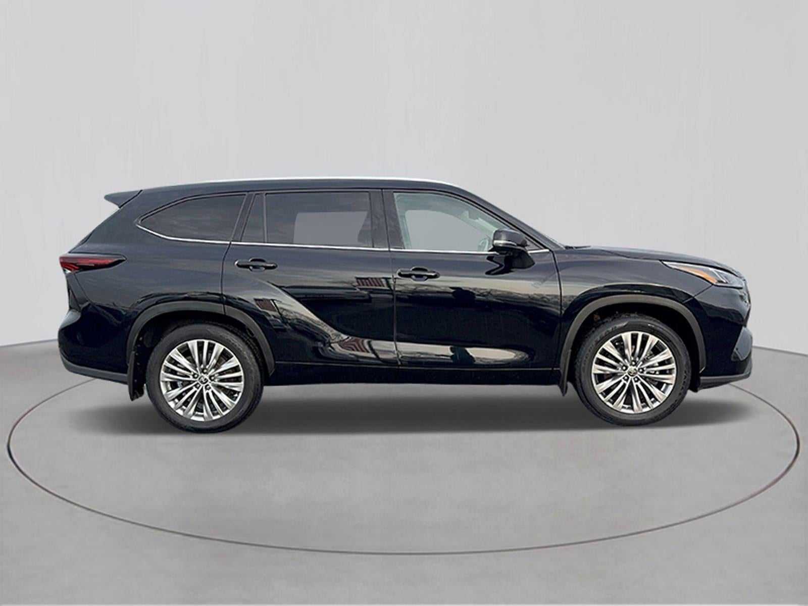 2024 Toyota Highlander Platinum