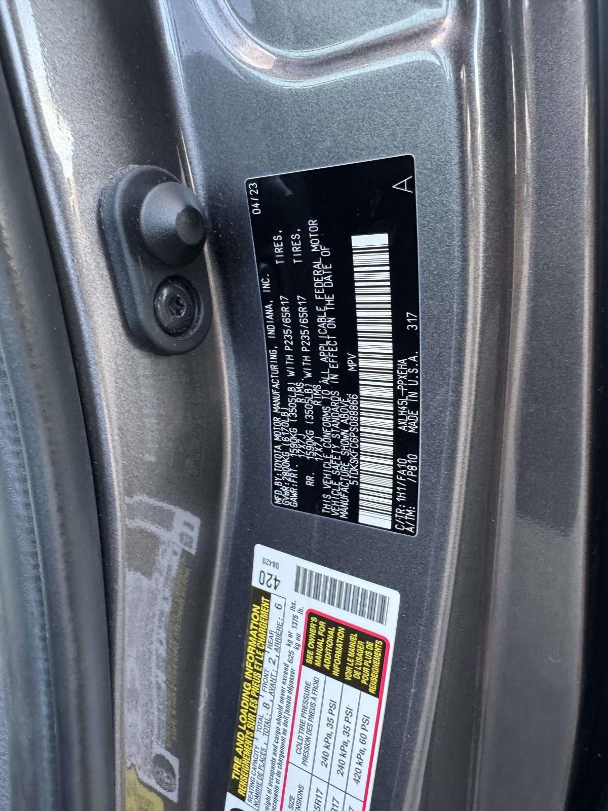 2023 Toyota Sienna LE 8 Passenger