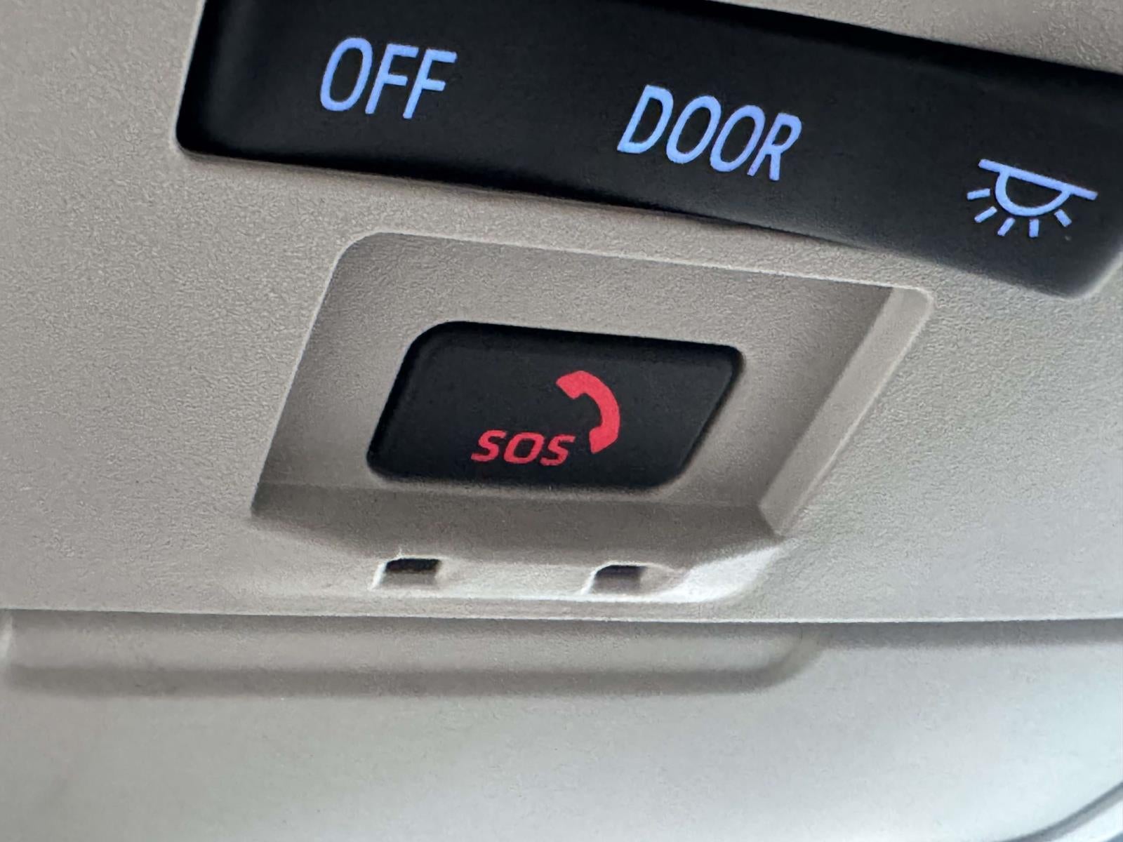 2023 Toyota Sienna LE 8 Passenger