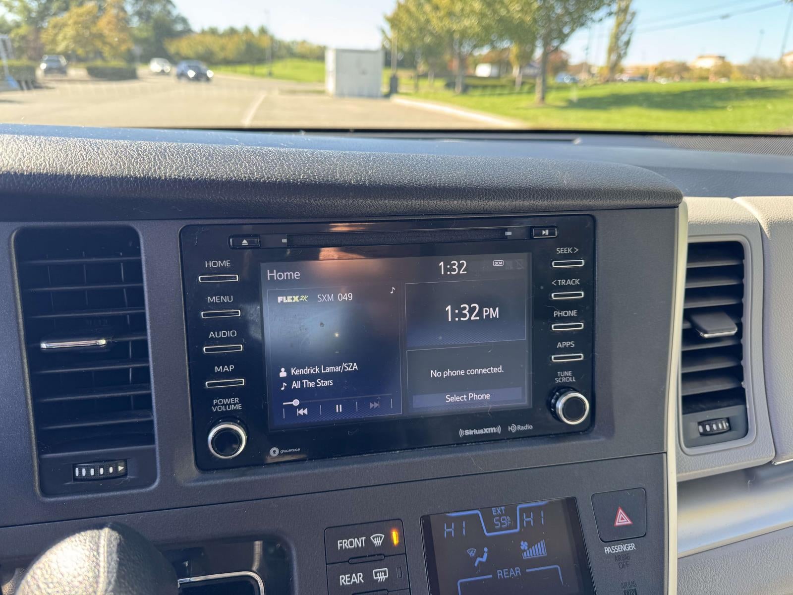 2020 Toyota Sienna LE 8 Passenger