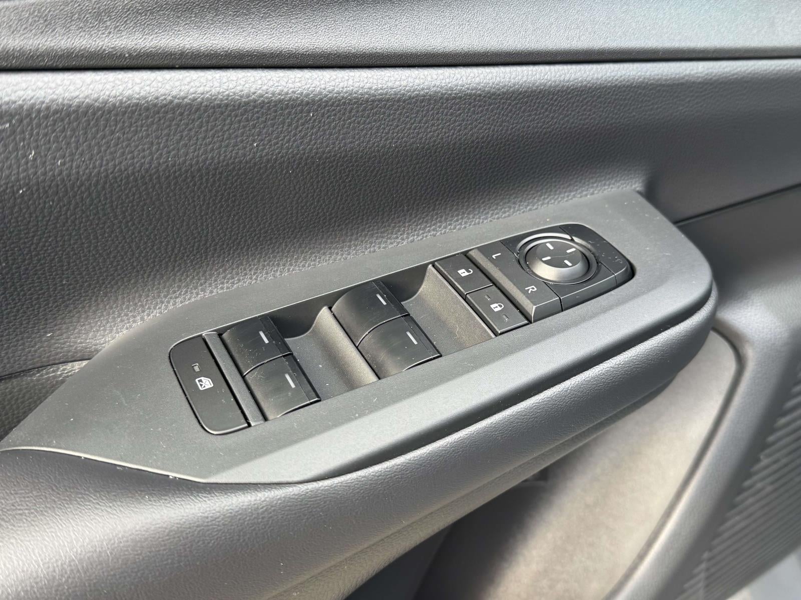 2023 Toyota Prius Prime SE