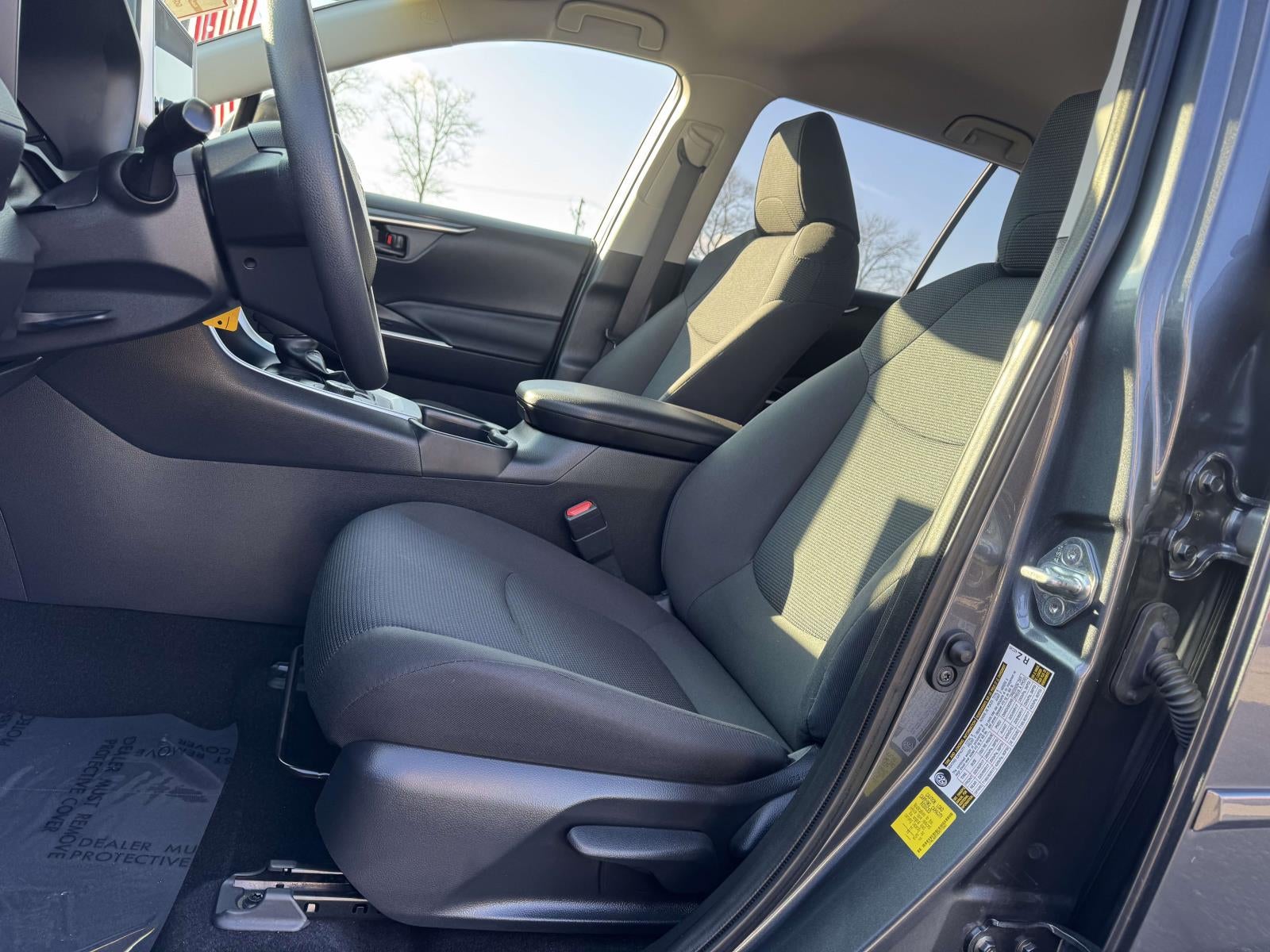 2023 Toyota RAV4 Hybrid LE