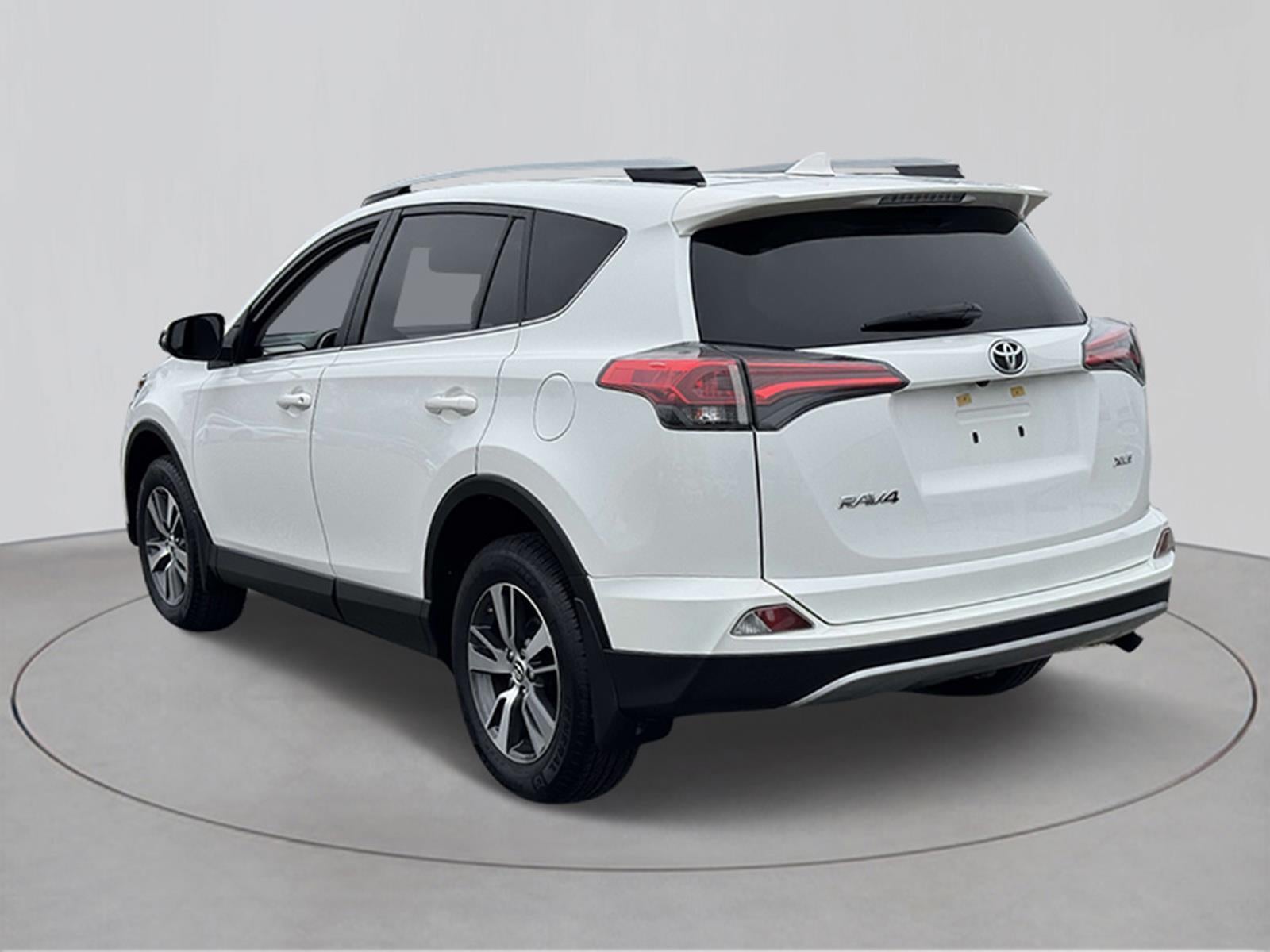 2018 Toyota RAV4 XLE