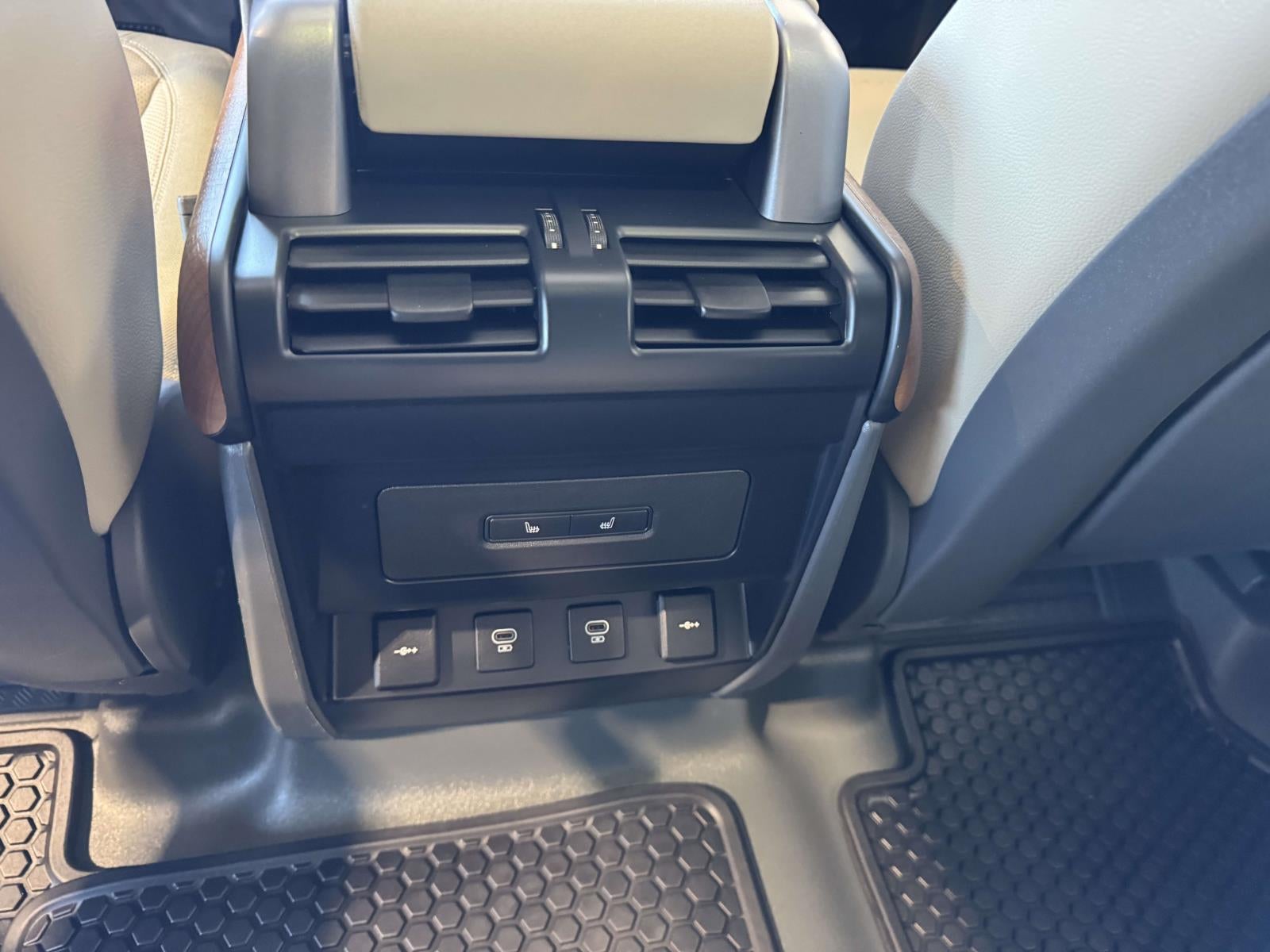 2021 Land Rover Defender 110 S